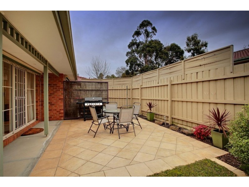 1 Cameron Close, Bayswater VIC 3153