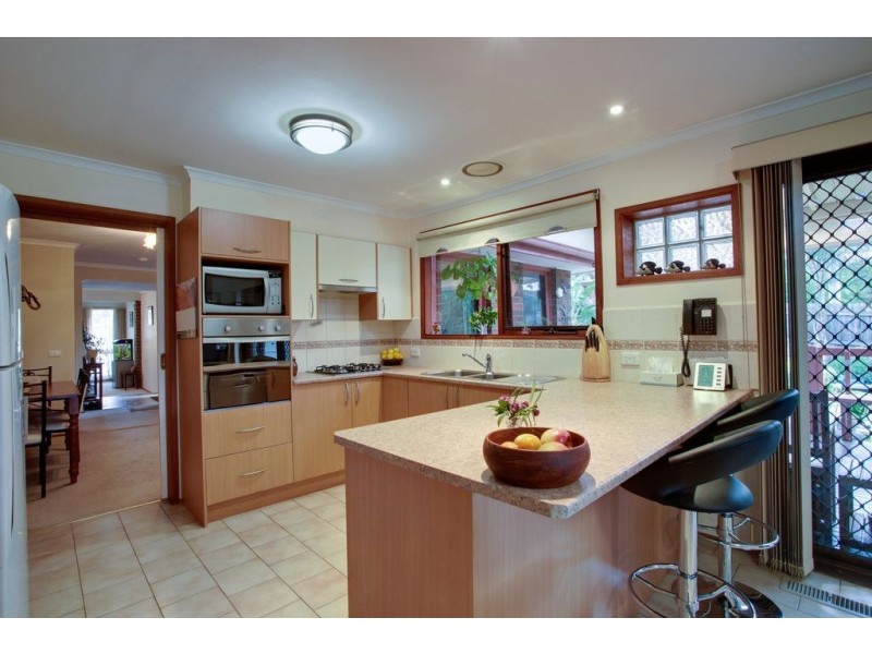 10 Kenross Court, Wantirna VIC 3152