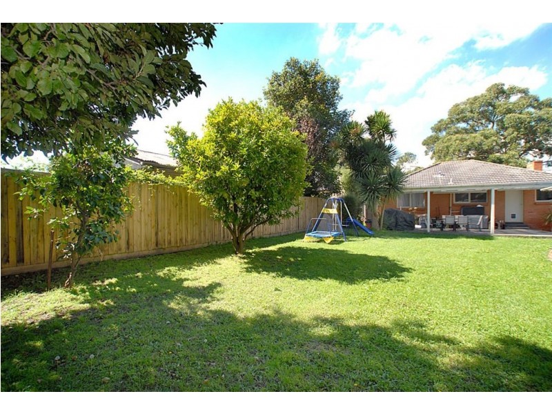 9 White Avenue, Bayswater North VIC 3153