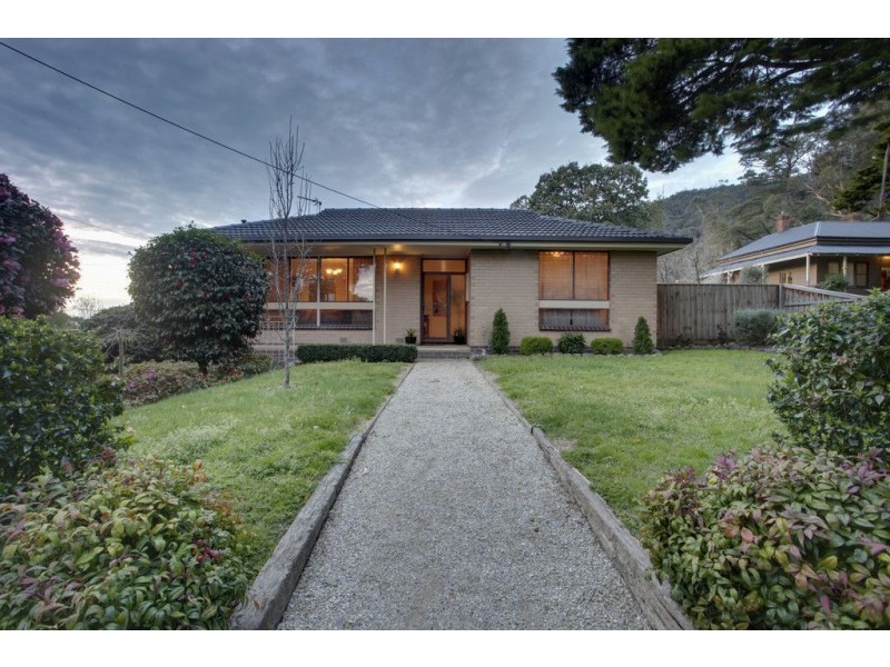 19 Olivebank Road, Ferntree Gully VIC 3156