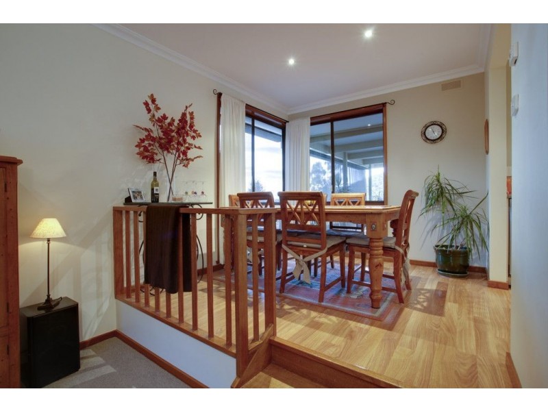 19 Olivebank Road, Ferntree Gully VIC 3156