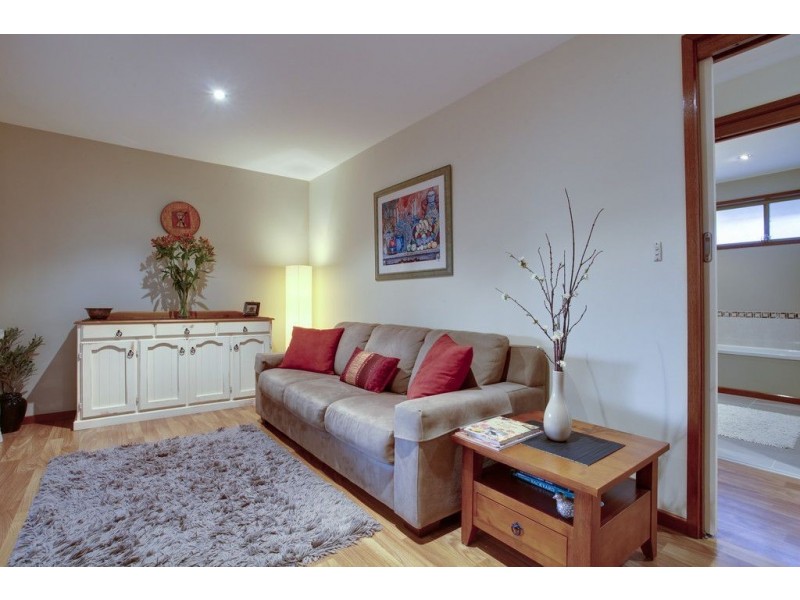 19 Olivebank Road, Ferntree Gully VIC 3156