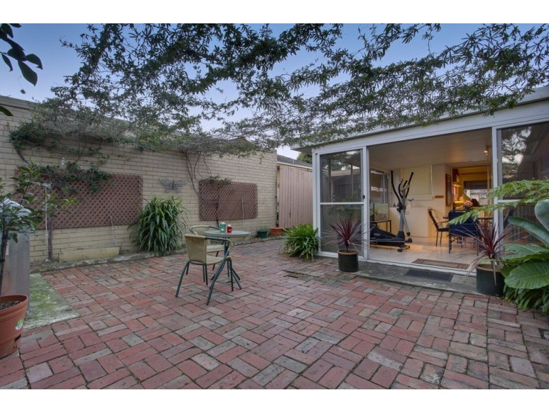 25 King Parade, Knoxfield VIC 3180