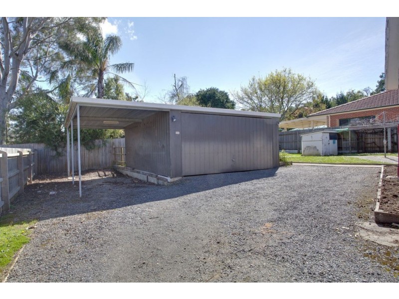 318 Colchester Road, Bayswater North VIC 3153