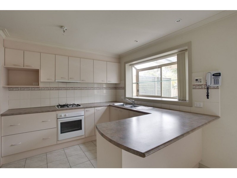 2/18 Rosella Avenue, Boronia VIC 3155