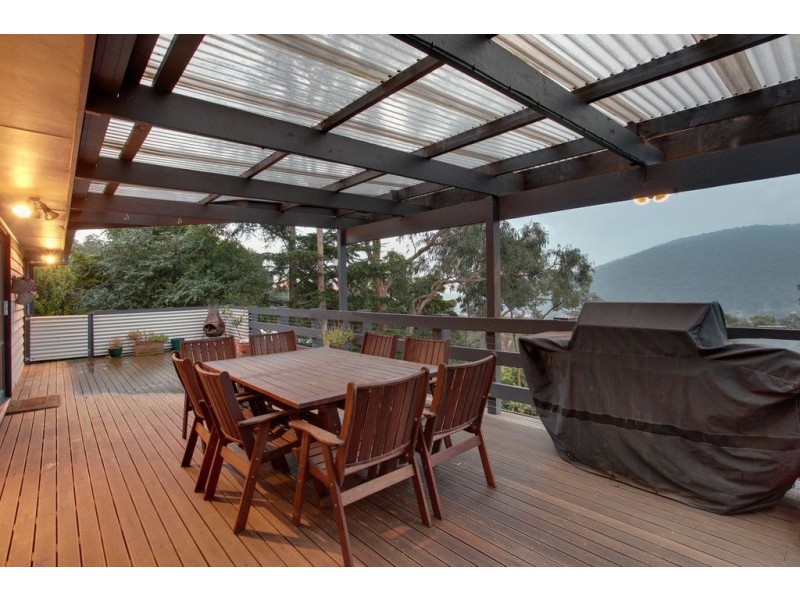 14 Forest View Lane, Upper Ferntree Gully VIC 3156