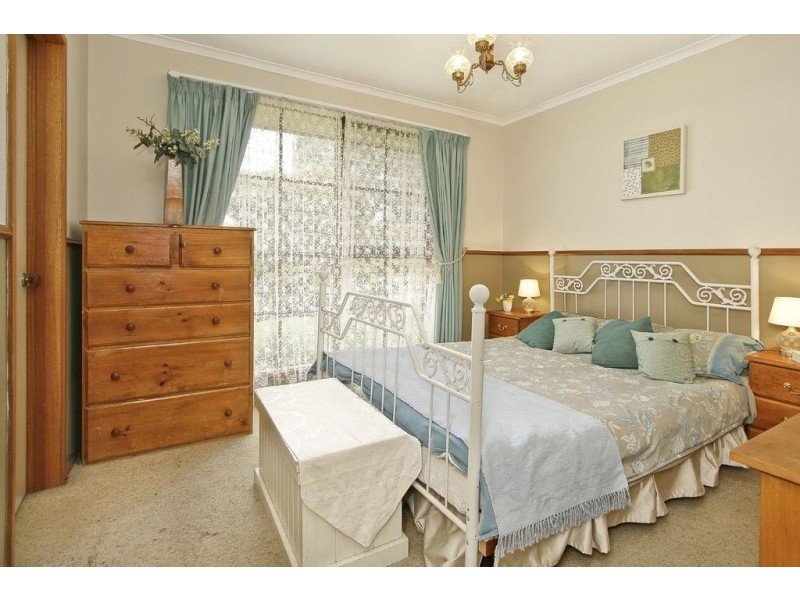 20 Westwood Drive, Bayswater North VIC 3153