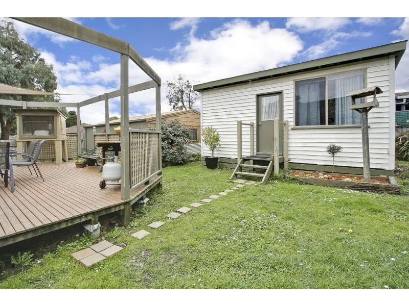 20 Westwood Drive, Bayswater North VIC 3153