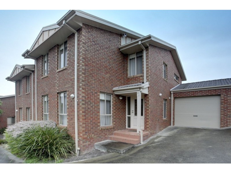 2/18 Rosella Avenue, Boronia VIC 3155