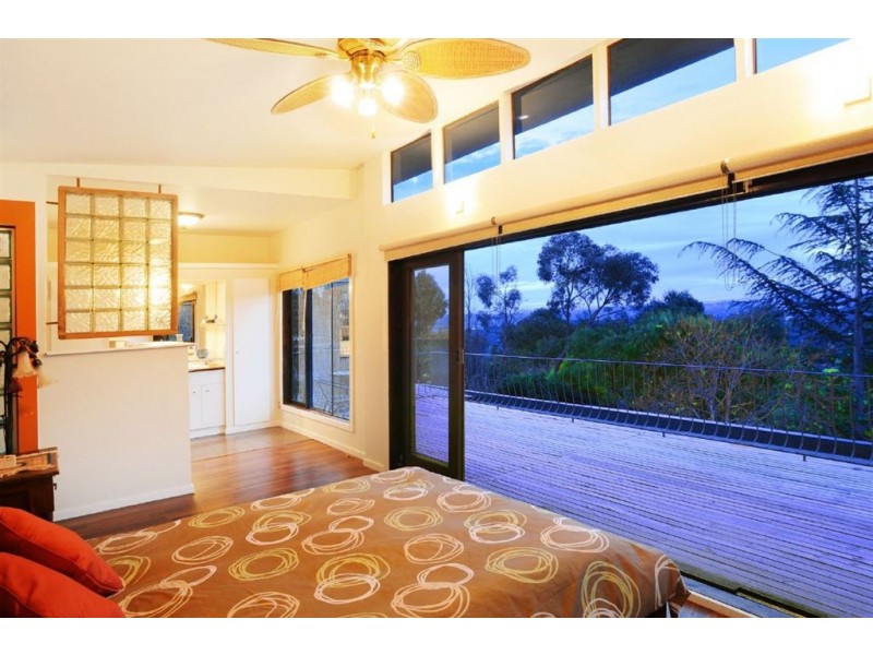 34 Bayview Crescent, The Basin VIC 3154