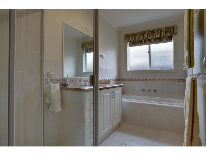 2/127 Power Road, Boronia VIC 3155
