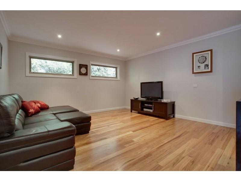 11 Glendale Court, Kilsyth VIC 3137