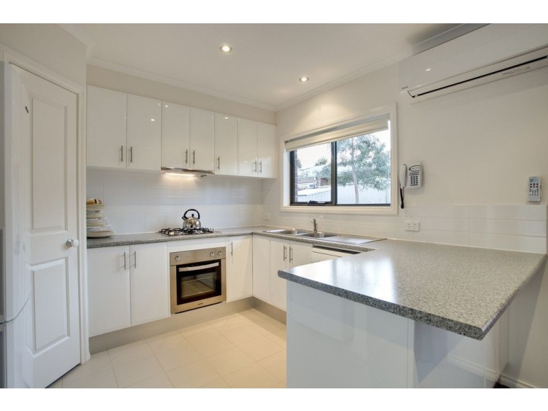 2/26 Flower Street, Ferntree Gully VIC 3156