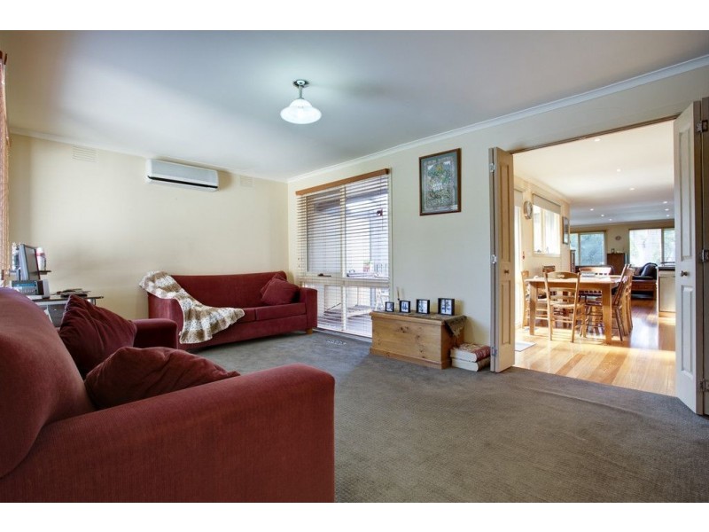 17 Vandeven Court, Ferntree Gully VIC 3156