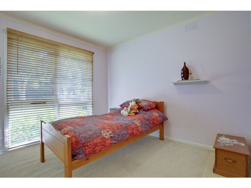 17 Vandeven Court, Ferntree Gully VIC 3156