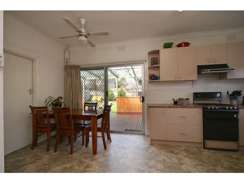 22 Neal Street, Bayswater VIC 3153