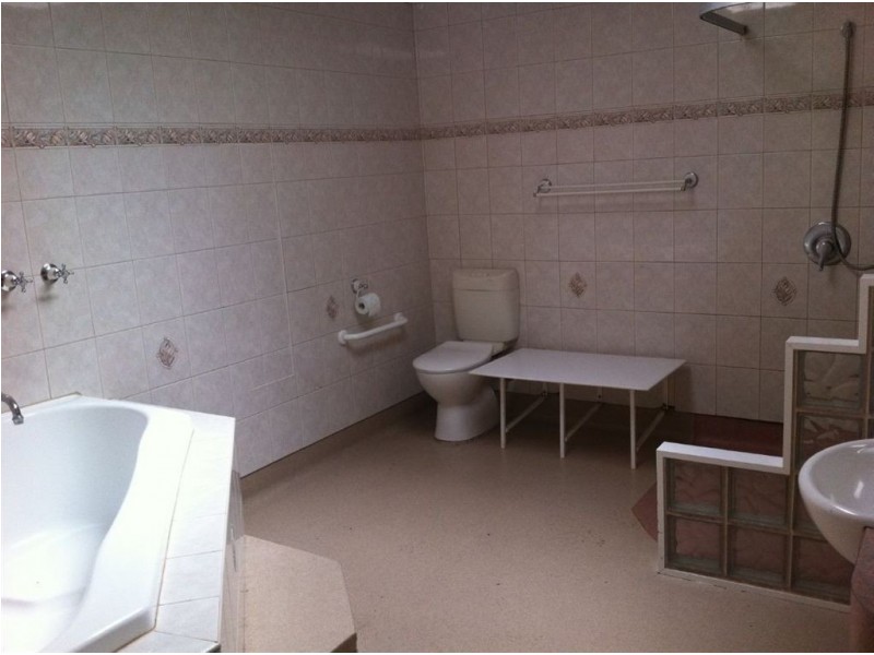 18 Woodvale Road, Boronia VIC 3155