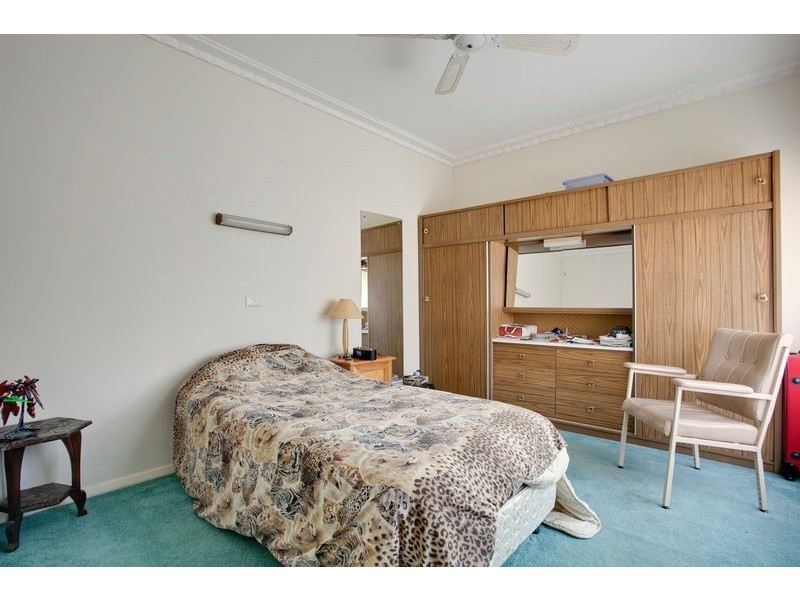 2 Dorian Avenue, Ferntree Gully VIC 3156