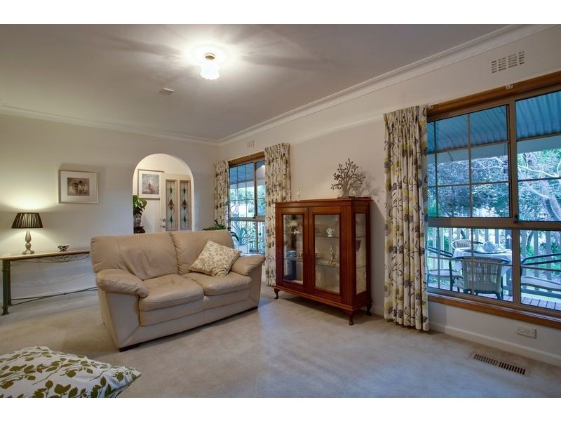 74 Arcadia Avenue, The Basin VIC 3154