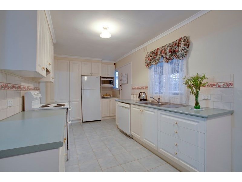 12 Weyburn Road, Boronia VIC 3155