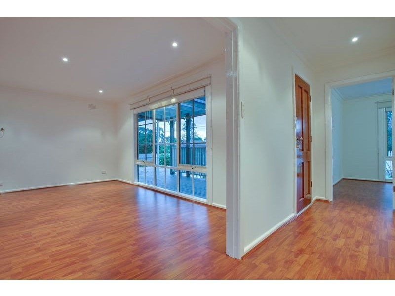 23 Holme Road, Ferntree Gully VIC 3156