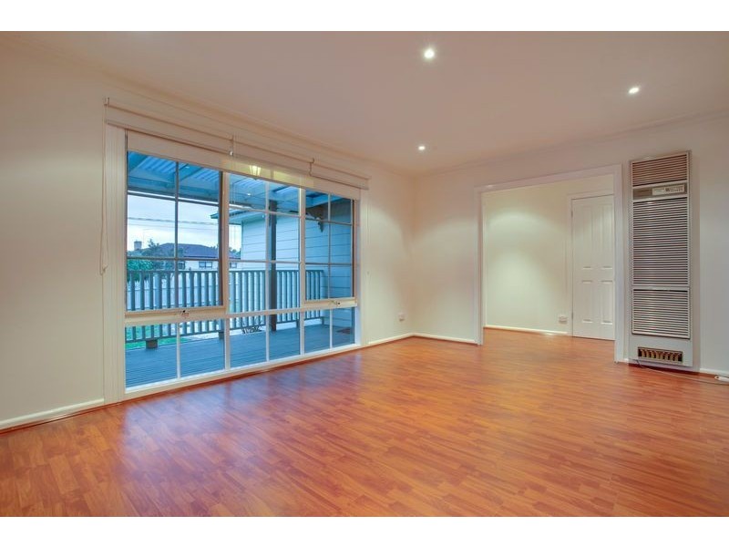 23 Holme Road, Ferntree Gully VIC 3156