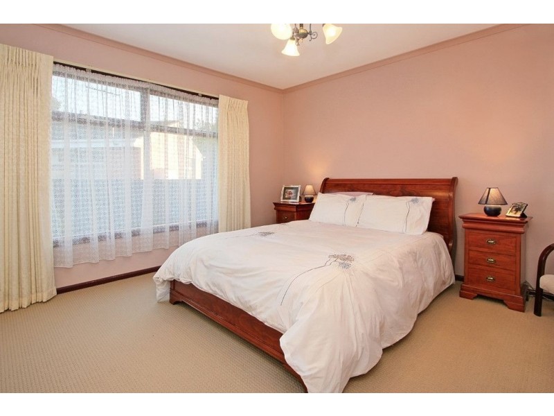 28 Aubrey Grove, Boronia VIC 3155