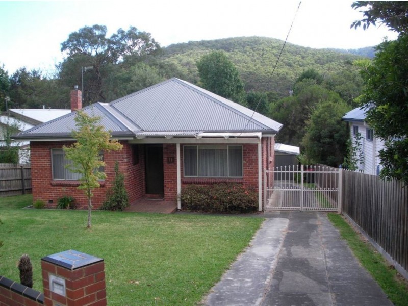 11 Albert Street, Upper Ferntree Gully VIC 3156