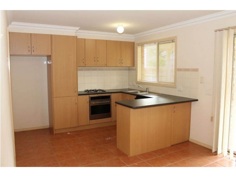 2/13 Cypress Avenue, Boronia VIC 3155