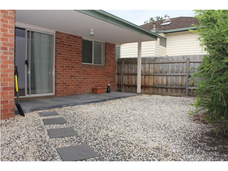2/13 Cypress Avenue, Boronia VIC 3155