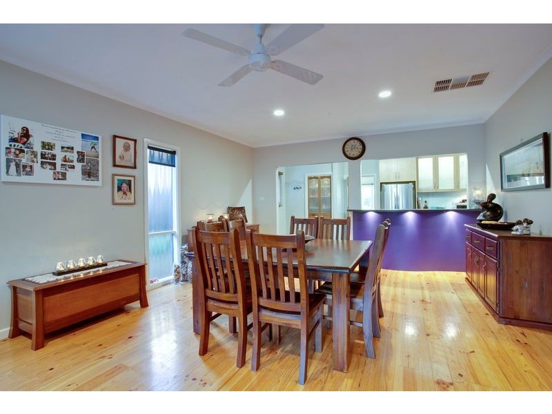 15 Hilda Avenue, Boronia VIC 3155