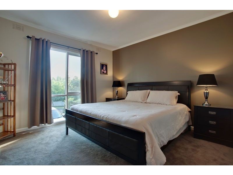 15 Hilda Avenue, Boronia VIC 3155