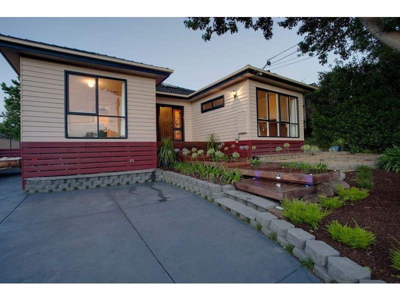 15 Hilda Avenue, Boronia VIC 3155