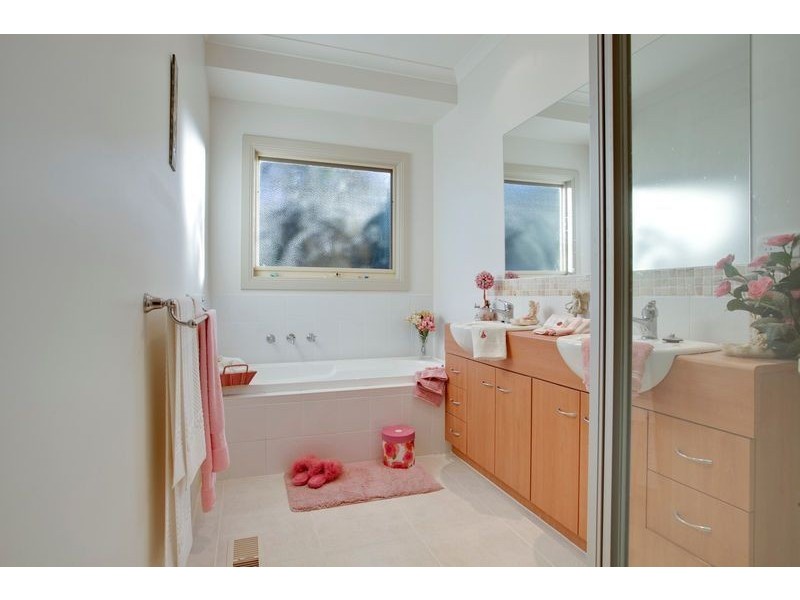 2/12 Harcourt Road, Boronia VIC 3155