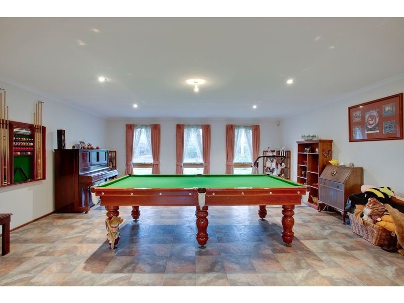 30 Michele Drive, Scoresby VIC 3179