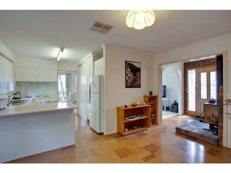 15 Wells Avenue, Boronia VIC 3155