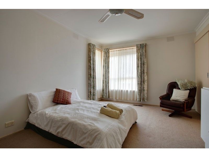 15 Wells Avenue, Boronia VIC 3155