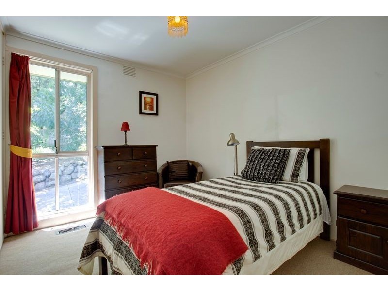 15 Wells Avenue, Boronia VIC 3155