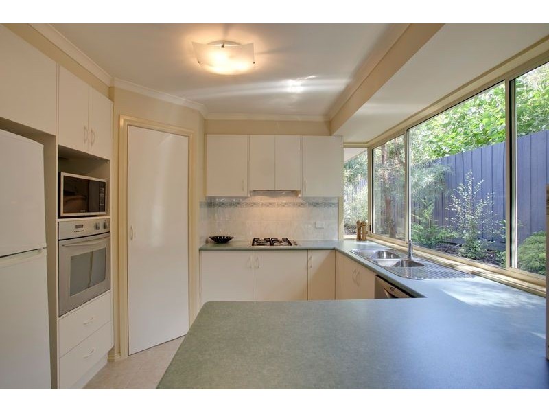 2/12 Pope Avenue, Boronia VIC 3155