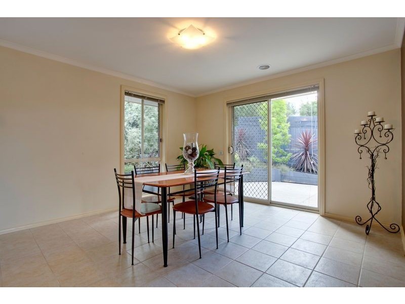 2/12 Pope Avenue, Boronia VIC 3155