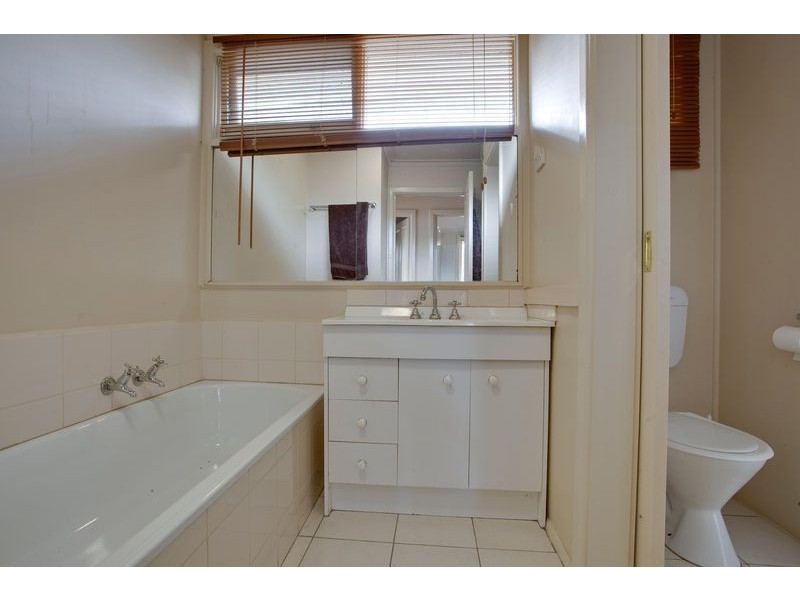 1/1517 Ferntree Gully Road, Knoxfield VIC 3180