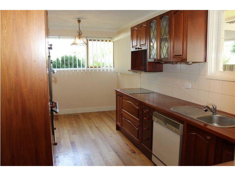 7 Monaro Close, Wantirna South VIC 3152