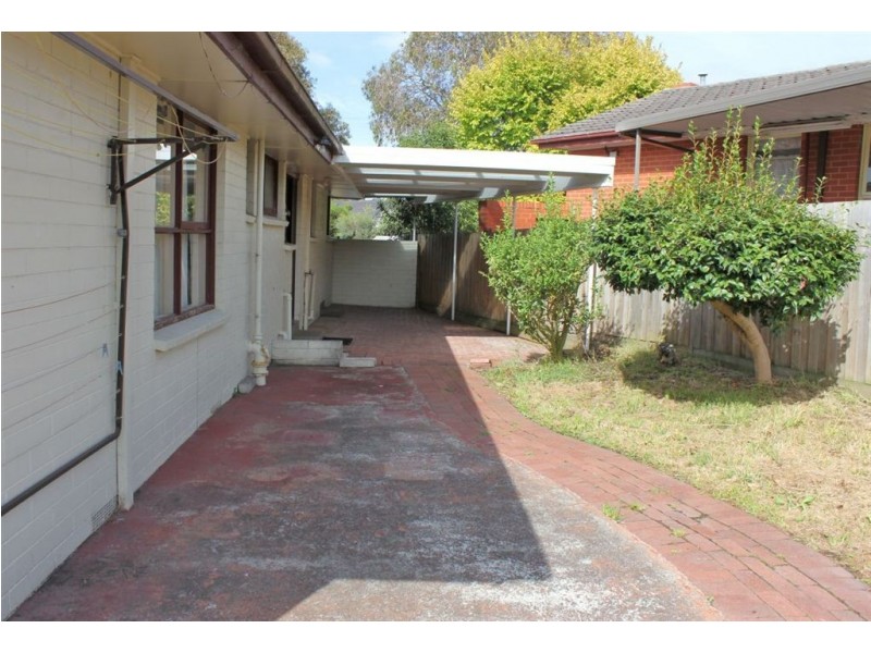 7 Monaro Close, Wantirna South VIC 3152