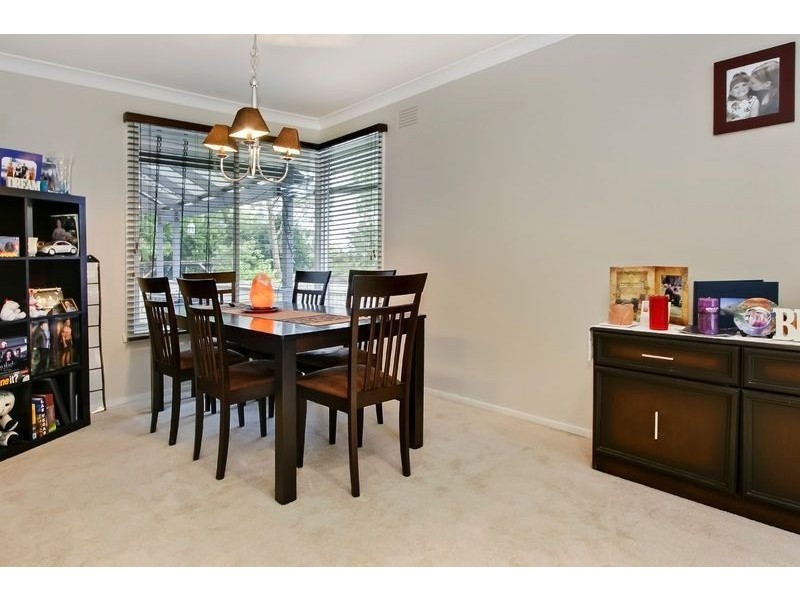 8 Treetop Drive, Kilsyth VIC 3137