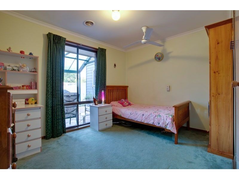 8 McGivern Court, Bayswater North VIC 3153