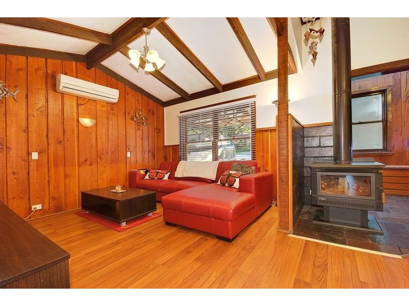 16 Carnarvon Avenue, The Basin VIC 3154