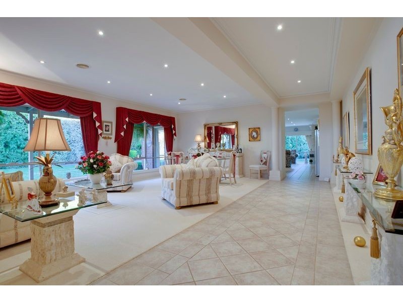 27 Sunset Drive, Kilsyth South VIC 3137