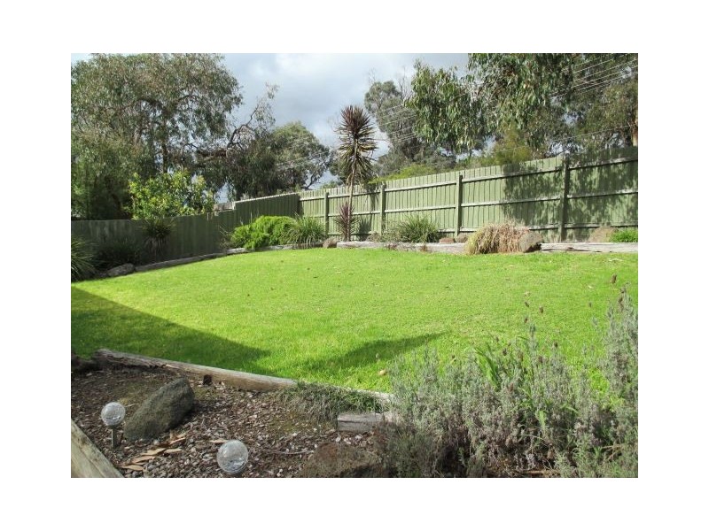 25 Manifold Court, Croydon VIC 3136