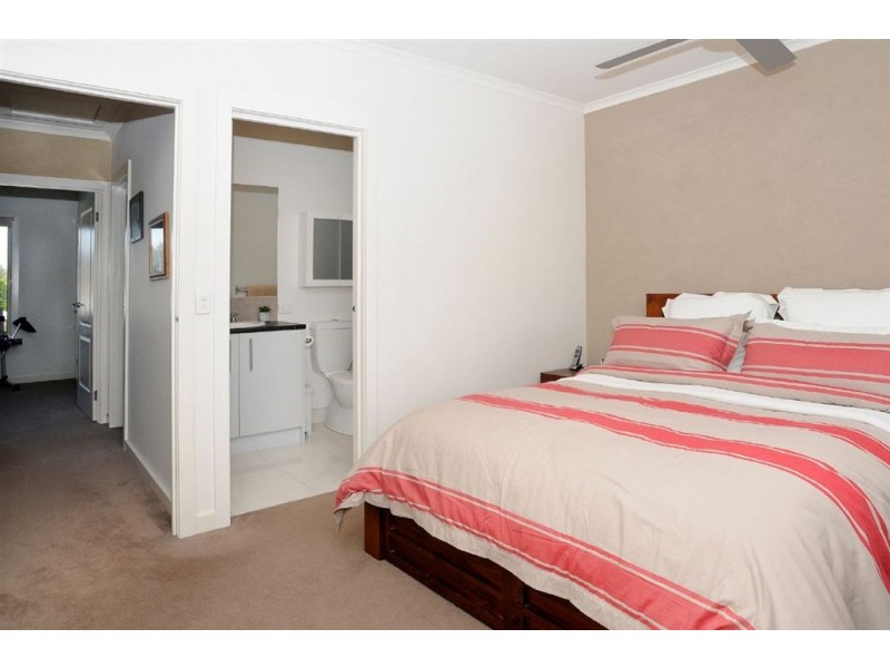 8/277-279 Colchester Road, Kilsyth South VIC 3137