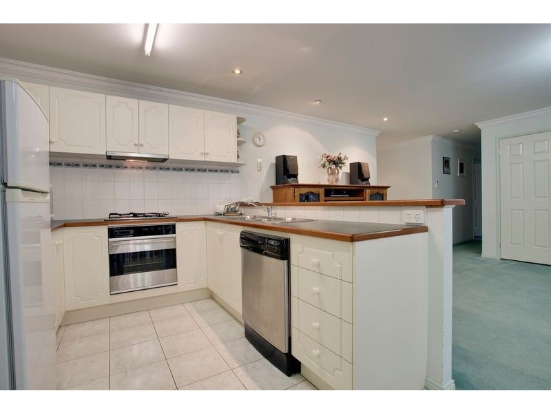 2/4 Park Crescent, Boronia VIC 3155